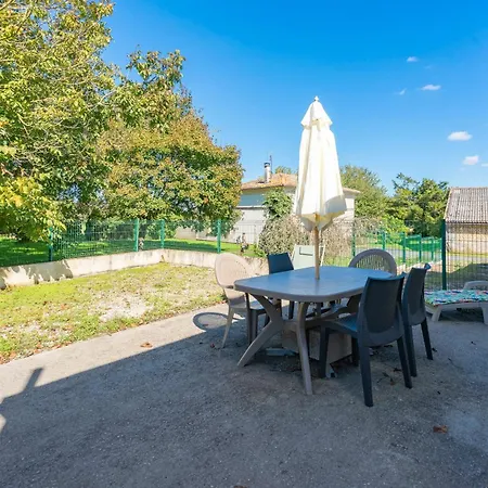 A La Campagne Дом отдыха Allas-Bocage